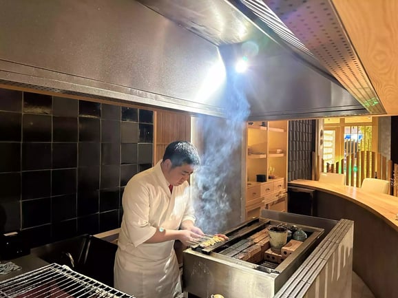 ベトナムで焼鳥職人として活躍する松山さん