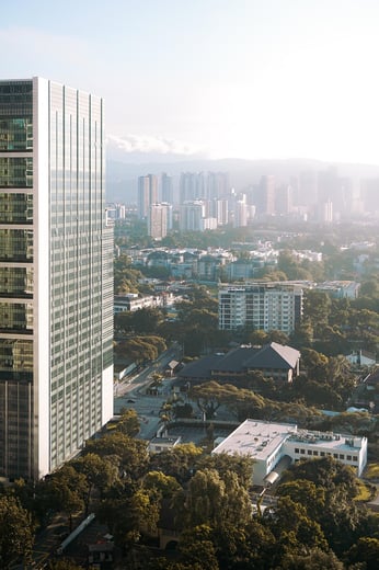 architect-9295692_1280
                 