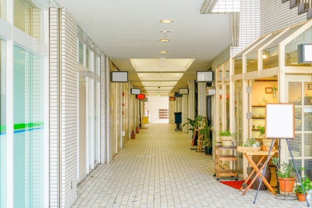 飲食店舗の空き物件が出やすい時期とは？変動はあるの？時期を選んで効率の良い探し方を解説