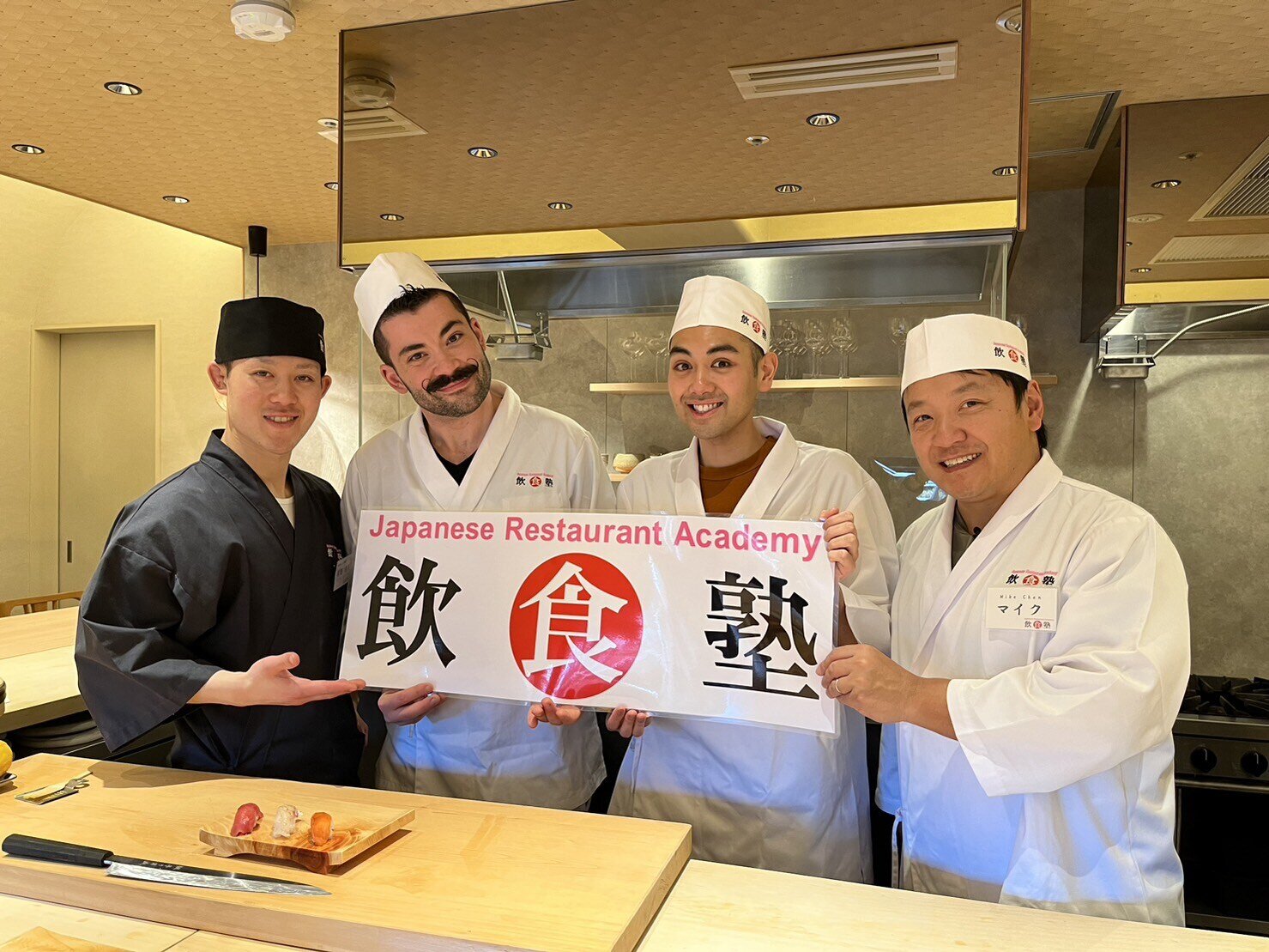 【イベントレポート】登録者数400万人超！ミシュラン星獲得店のスーシェフ！海外インフルエンサーが飲食塾へ！