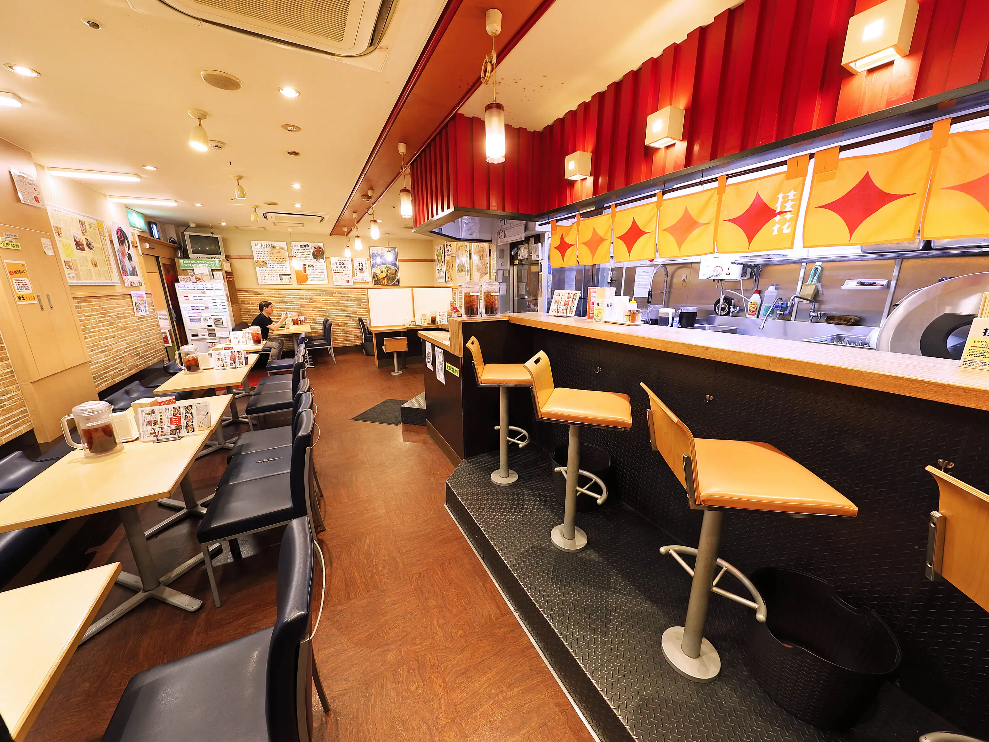 ふぁんてん店内-1